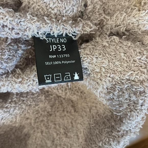 POL Women's Tan Fuzzy Teddy Bear Top - Size Small - Picture 4 of 5